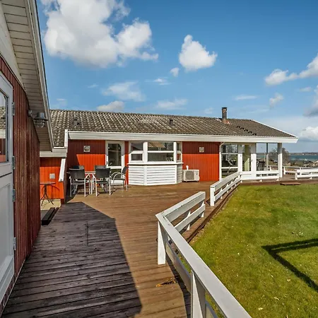 3 Bedroom Awesome In